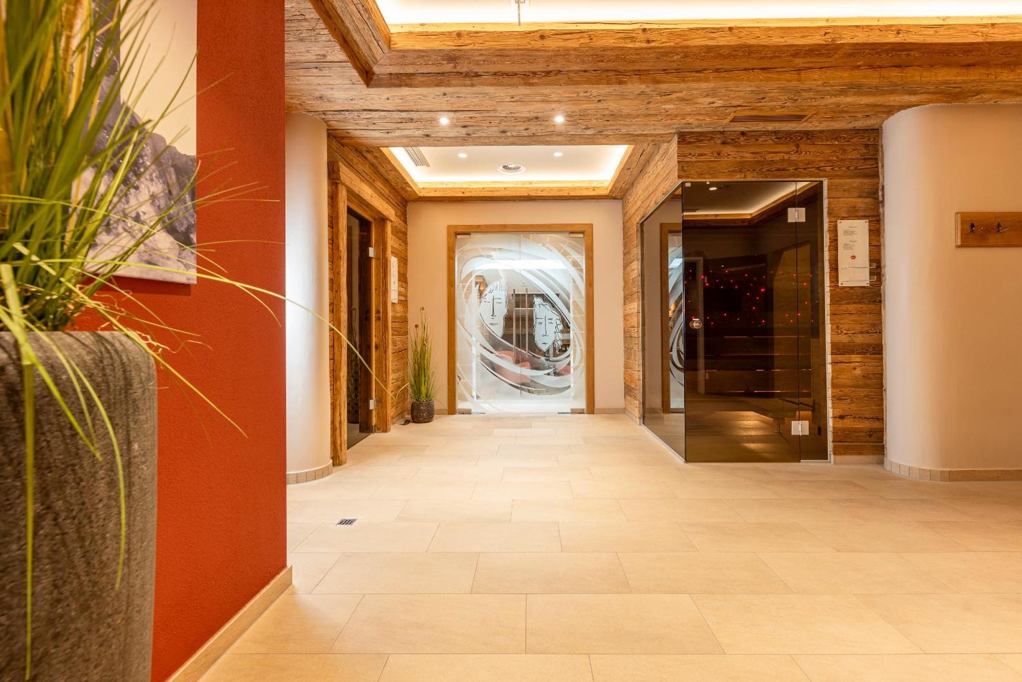 Aktiv & Vitalhotel Bergcristall Нойштифт-им-Штубайталь Экстерьер фото